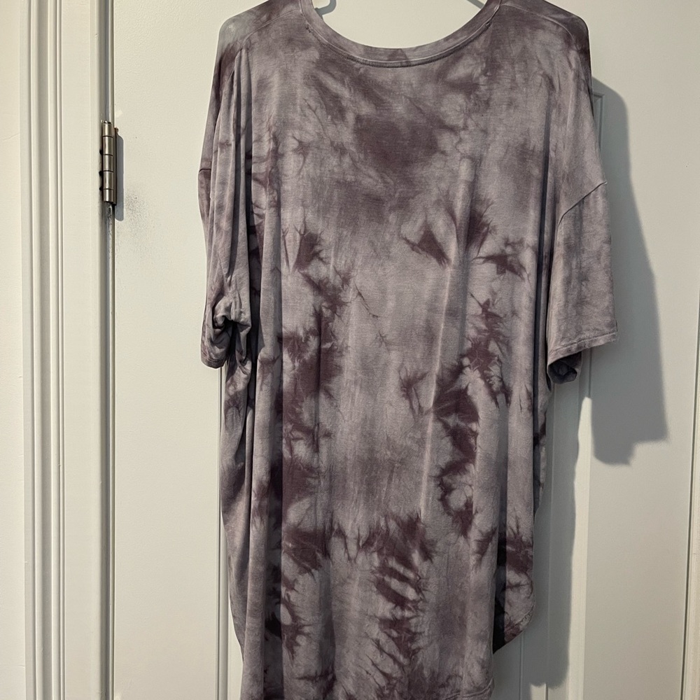 American Eagle top